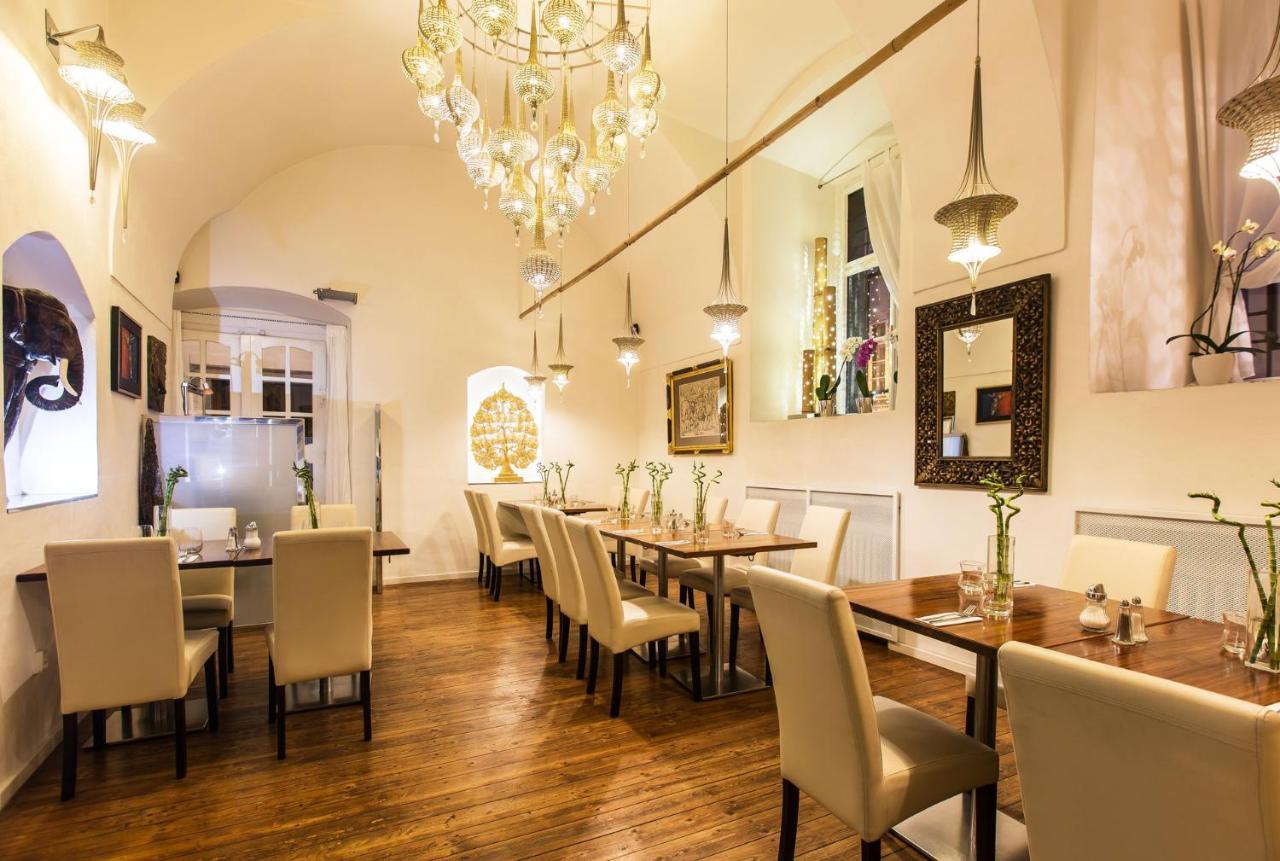 U Zlateho Jelena Prague